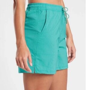 Athleta Women's Athletic Shorts in Teal Green Size Large Active